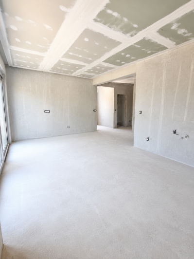 Image No.18-6 Bed House for sale