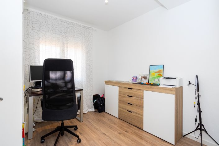 Image No.30-4 Bed Villa for sale