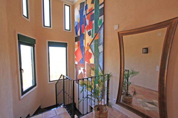 Image No.17-6 Bed Villa for sale