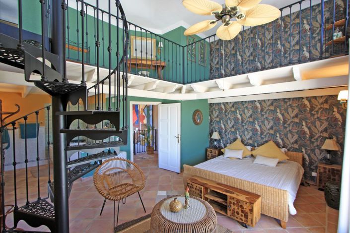 Image No.19-6 Bed Villa for sale