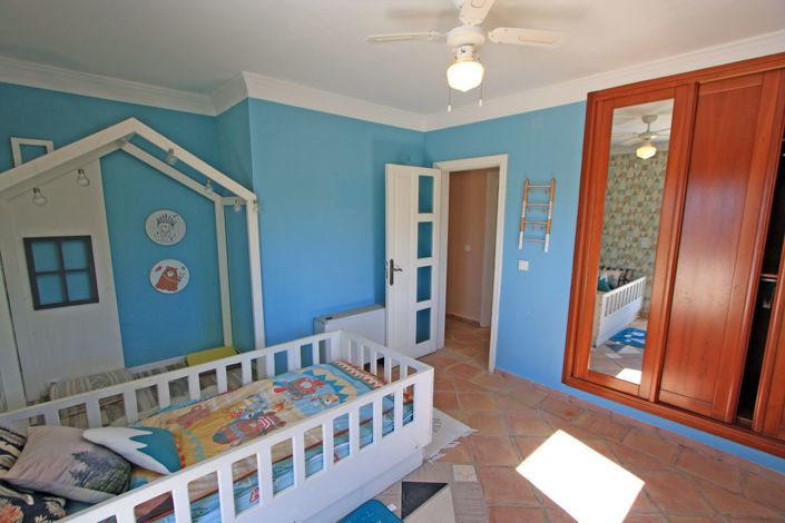 Image No.31-6 Bed Villa for sale