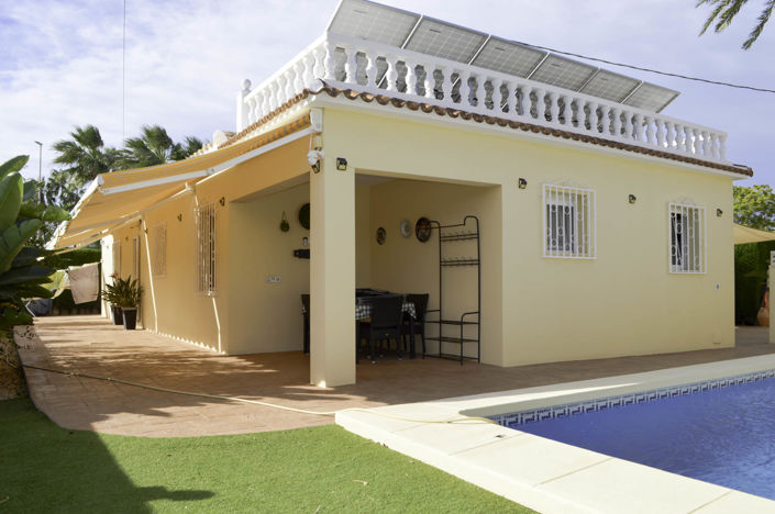 Image No.1-Villa de 4 chambres à vendre à Denia