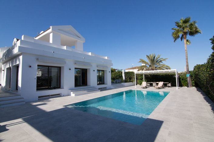 Image No.1-Villa de 4 chambres à vendre à Denia