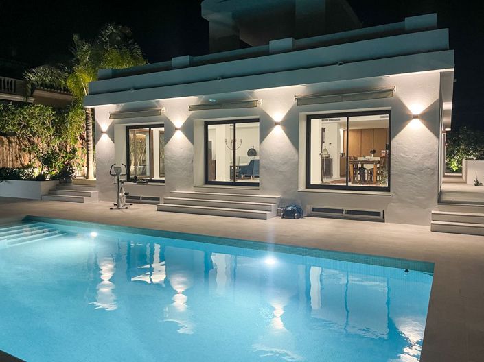 Image No.2-4 Bed Villa for sale