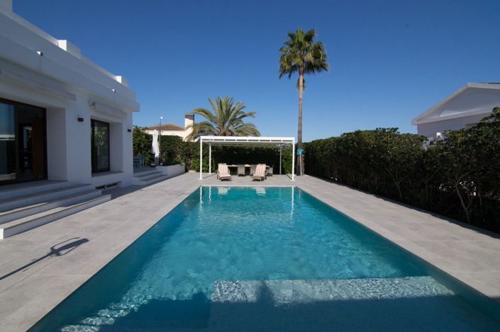 Image No.34-4 Bed Villa for sale