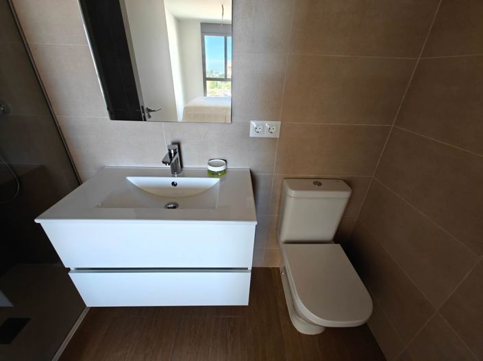 Image No.16-2 Bed Apartment for sale