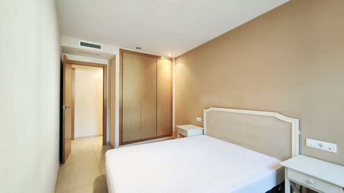 Image No.12-3 Bed Apartment for sale