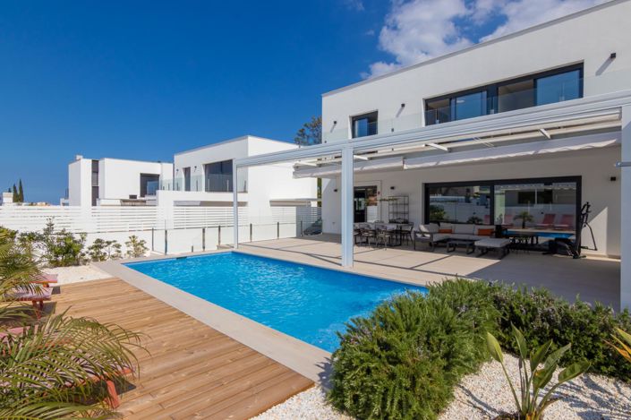 Image No.18-3 Bed Villa for sale