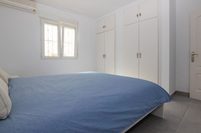 Image No.15-4 Bed Apartment for sale