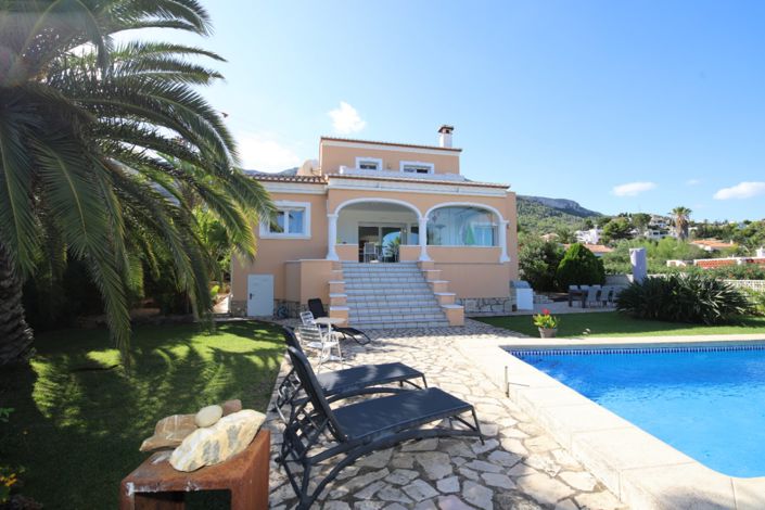 Image No.1-3 Bed Villa for sale