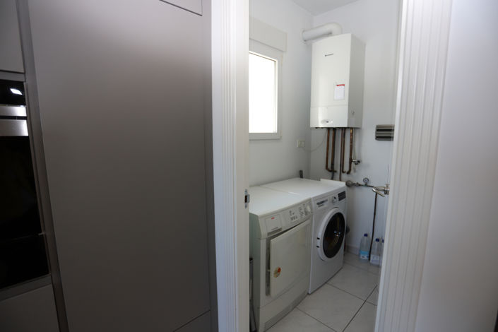 Image No.18-3 Bed Villa for sale