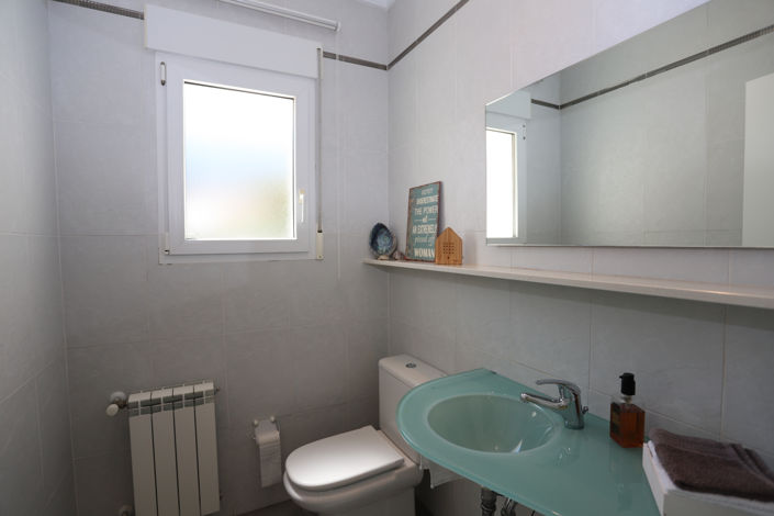 Image No.25-3 Bed Villa for sale