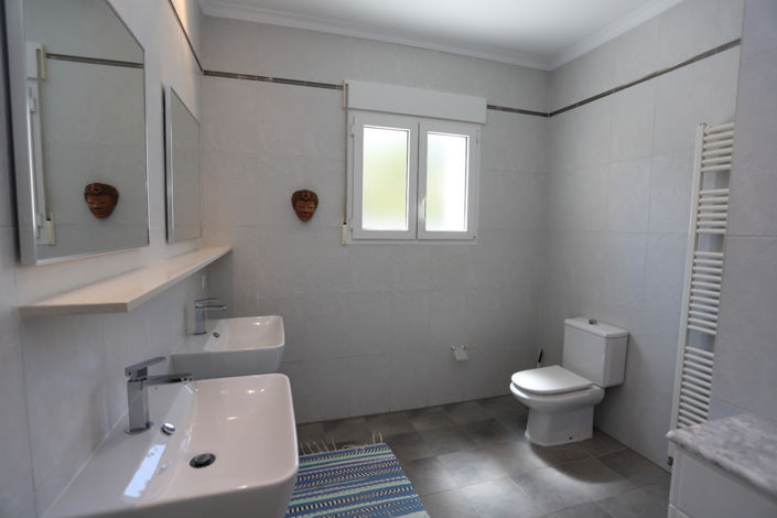 Image No.29-3 Bed Villa for sale