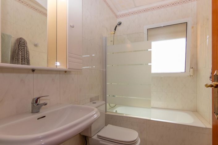 Image No.21-5 Bed Villa for sale