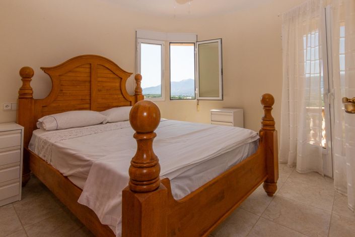 Image No.34-5 Bed Villa for sale