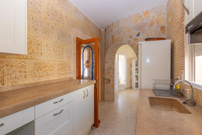 Image No.9-5 Bed Villa for sale