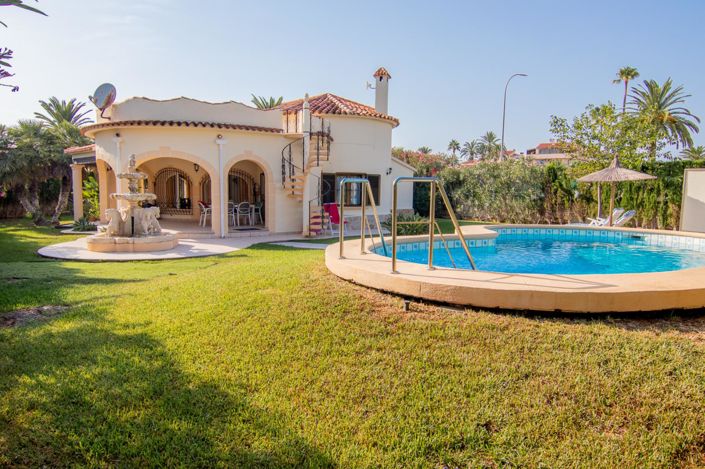 Image No.1-2 Bed Villa for sale