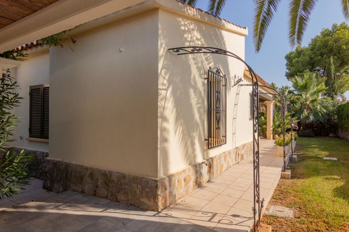 Image No.31-2 Bed Villa for sale