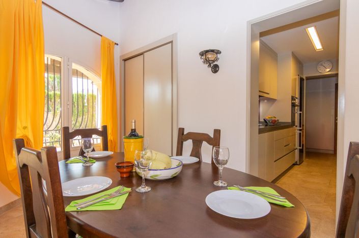 Image No.5-2 Bed Villa for sale