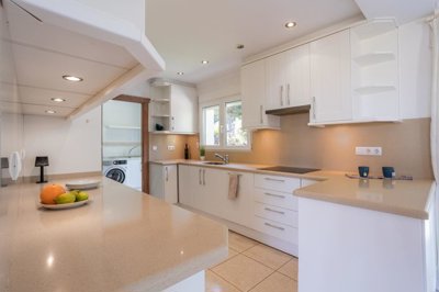 villa-la-sella-golf-denia-cocina
