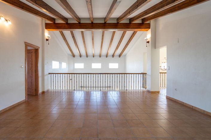 Image No.30-4 Bed Villa for sale