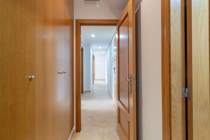 Image No.21-3 Bed Apartment for sale