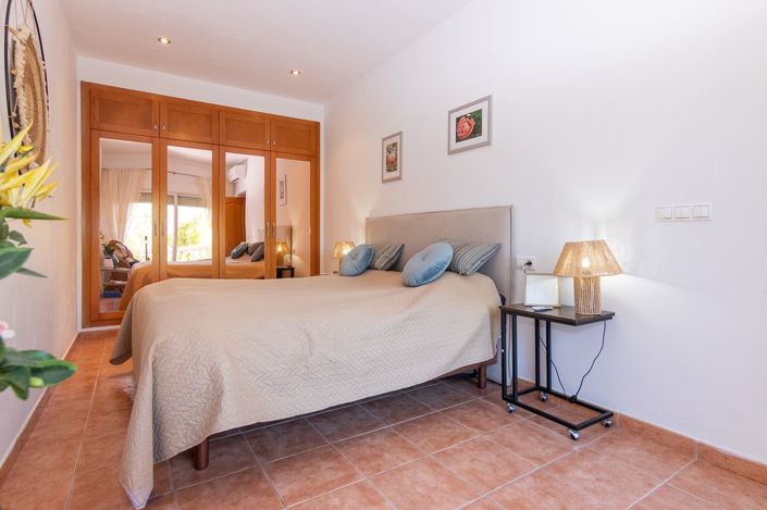 Image No.19-Villa de 4 chambres à vendre à Alicante