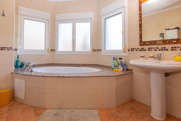 Image No.27-Villa de 4 chambres à vendre à Alicante