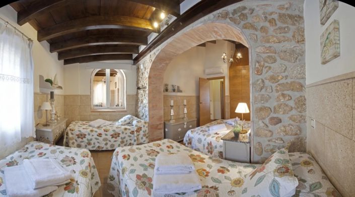 Image No.47-12 Bed Villa for sale