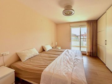 atico-centro-denia-luminoso-dormitorio