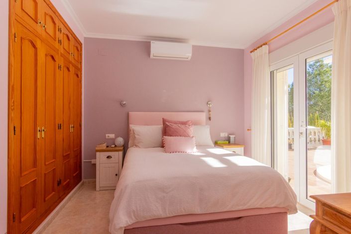 Image No.19-3 Bed Villa for sale