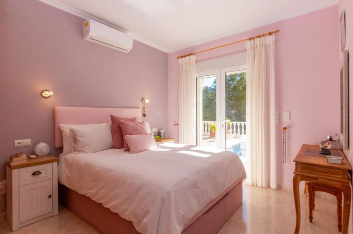 Image No.20-3 Bed Villa for sale