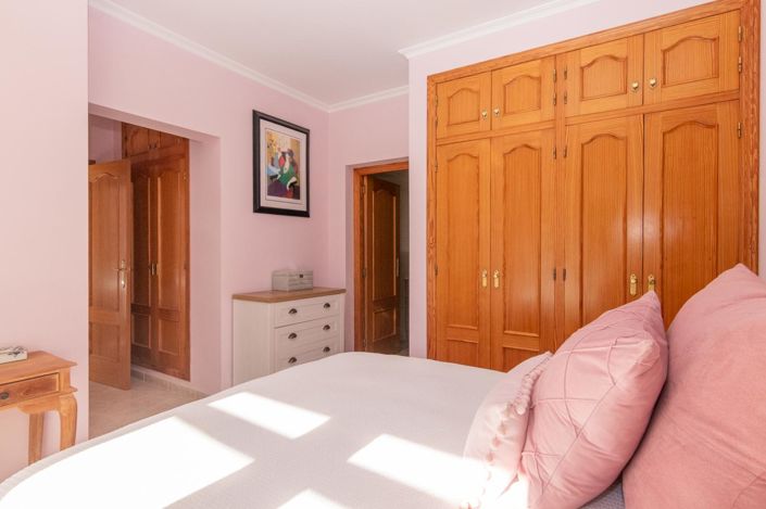 Image No.21-3 Bed Villa for sale