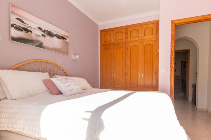 Image No.29-3 Bed Villa for sale