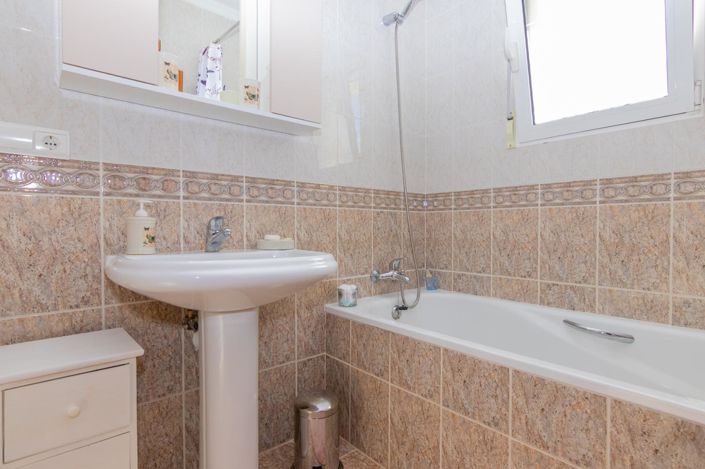 Image No.30-3 Bed Villa for sale