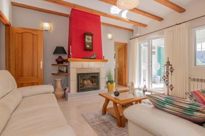 chalet-parcent-chimenea