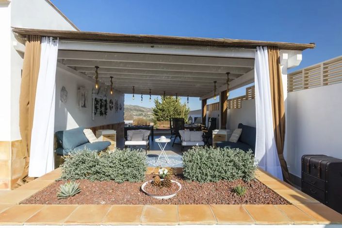 Image No.23-12 Bed Villa for sale