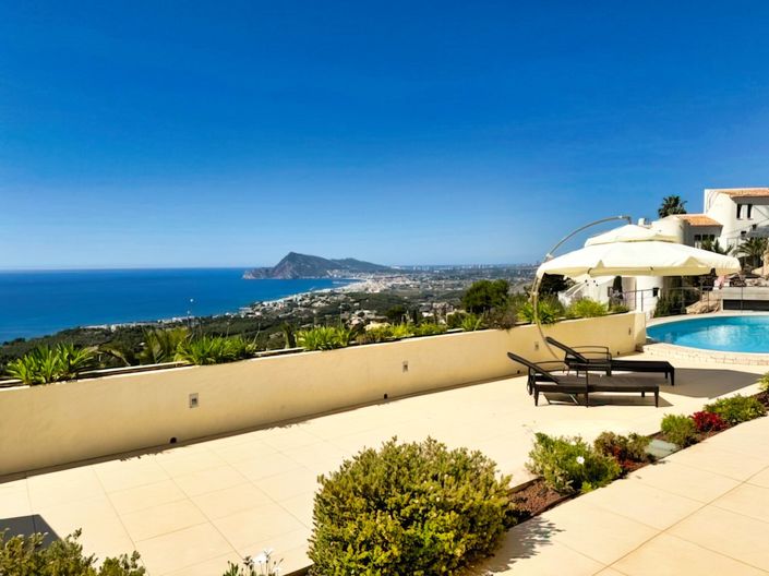 Image No.1-Villa de 4 chambres à vendre à Altea