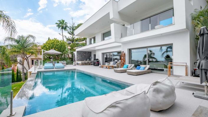 Image No.1-5 Bed Villa for sale