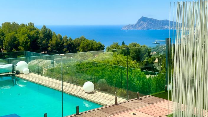 Image No.1-4 Bed Villa for sale