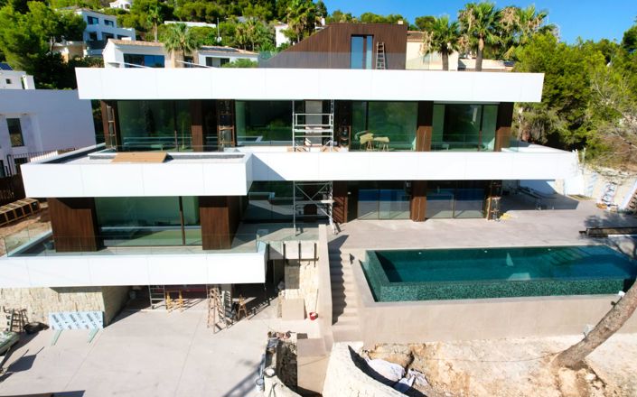 Image No.1-4 Bed Villa for sale