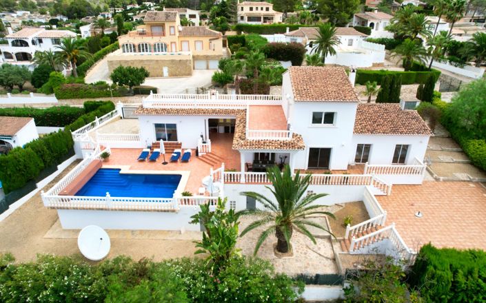 Image No.1-4 Bed Villa for sale