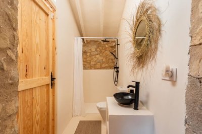 airbnb-bath-3