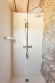 airbnb-bath-4