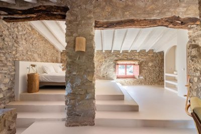 airbnb-master-suite-wide-view