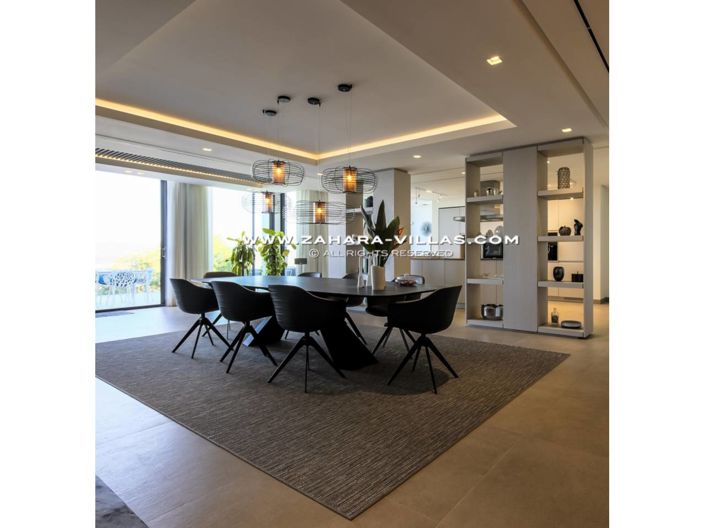 Image No.11-4 Bed Villa for sale