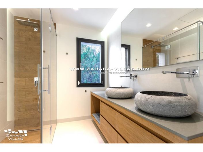 Image No.26-4 Bed Villa for sale