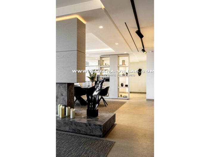 Image No.4-4 Bed Villa for sale