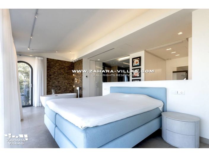 Image No.31-4 Bed Villa for sale