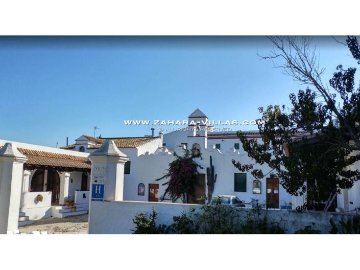 Image No.27-20 Bed Villa for sale